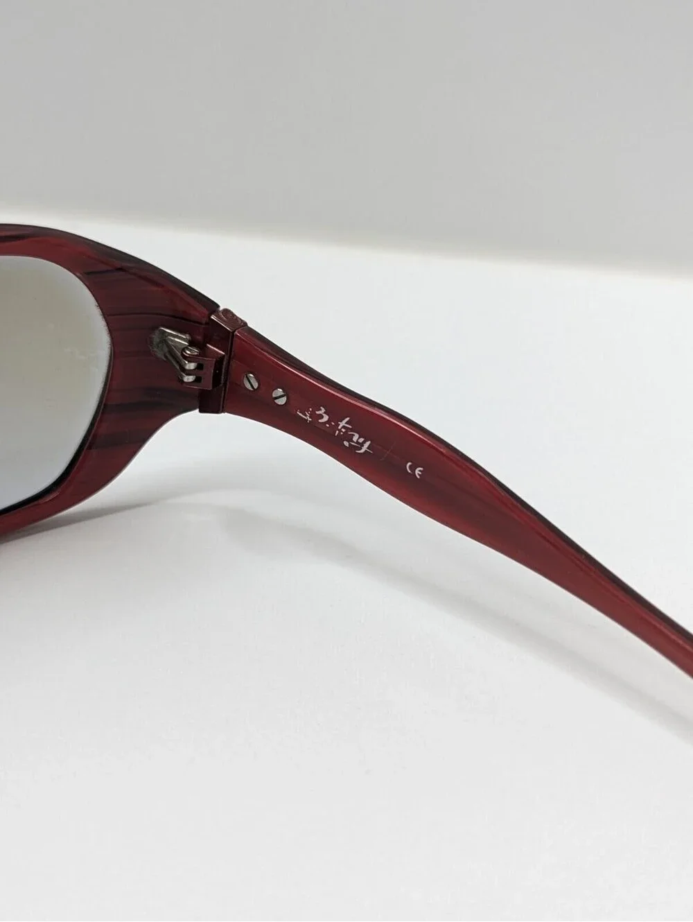 Oakley Betray Red And Black Frames Stylish Sunglasses Chic Women's Fashion